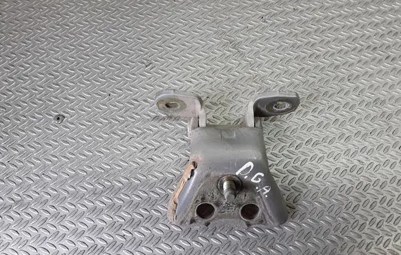 Mercedes-Benz ML W163 Rear door lower hinge