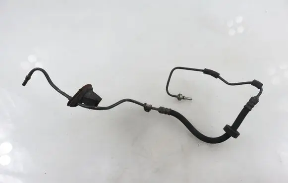Volkswagen PASSAT B5.5 Clutch pipe/line 8E1721465R