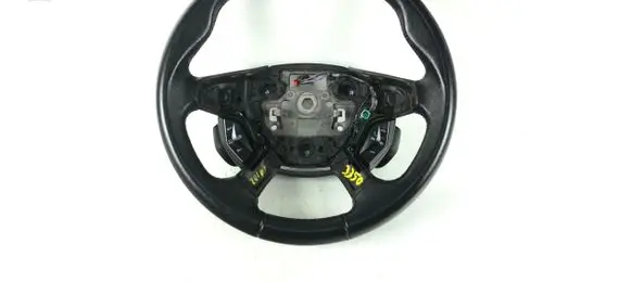 Ford Focus Steering wheel AM513600DE3ZHE AM5T9E740AA