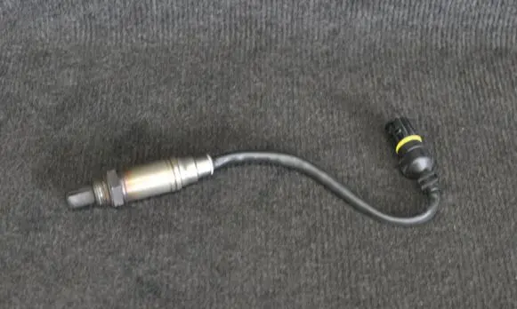 BMW 5 E60 E61 Lambda probe sensor 1742050