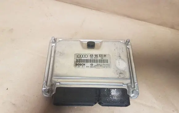 Audi A6 S6 C5 4B Engine control unit/module 038906019HM