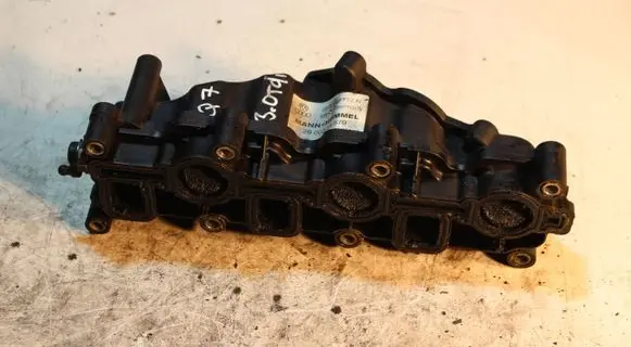 Audi Q7 4L Intake manifold 059129712N