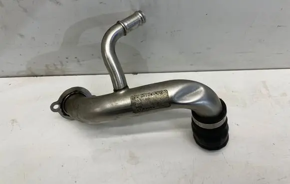 BMW 1 E81 E87 Engine coolant pipe/hose 3016411
