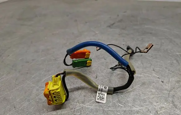 Volkswagen PASSAT B6 Airbag squib ring wiring 1K0971584L