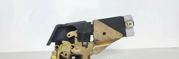 Mitsubishi Space Star Rear door lock