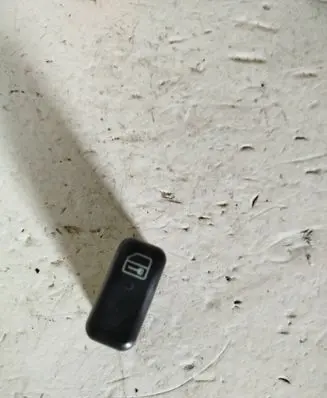 Central locking switch button