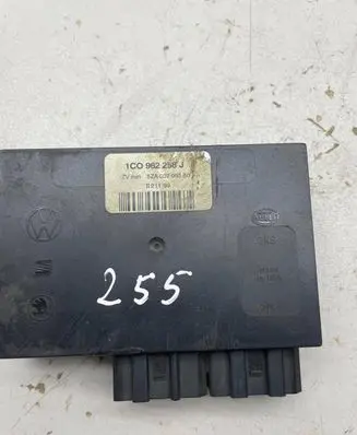 Volkswagen Golf IV Comfort/convenience module 1c0962258j