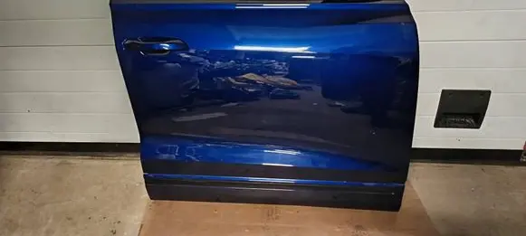 Audi Q8 Front door