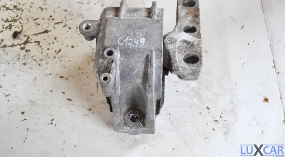 Volkswagen Scirocco Engine mount bracket 1K0199262AM