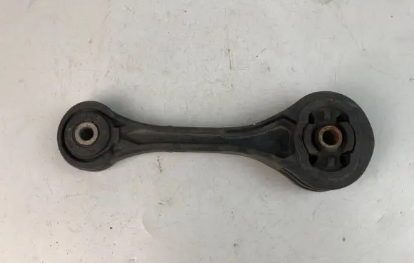 Subaru Outback Gearbox mount