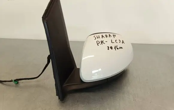 Volkswagen Sharan Front door electric wing mirror E1021147