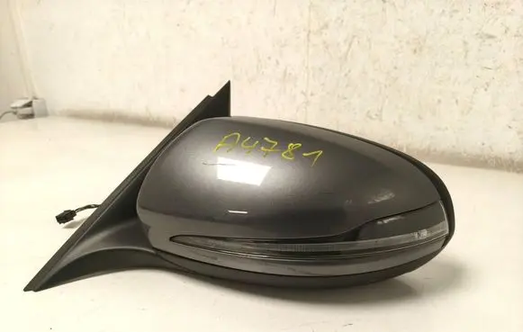 Mercedes-Benz C W205 Front door electric wing mirror A2058102302