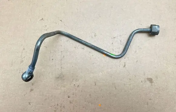 Jeep Cherokee III KJ Turbo turbocharger oiling pipe/hose 