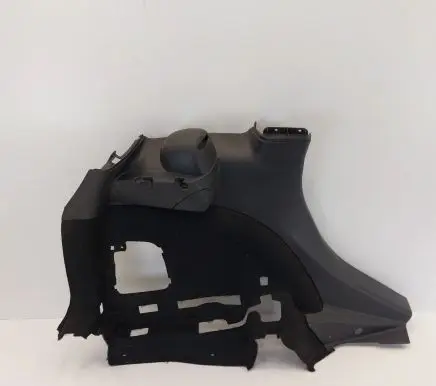 Trunk/boot lower side trim panel