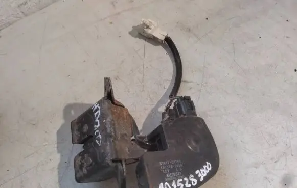 Toyota Corolla E120 E130 Tailgate/trunk/boot lock/catch/latch 5781TBL500 1015283000