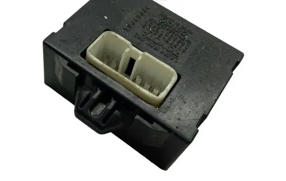 Lexus IS 200-300 Other relay 0688002401 8037353010