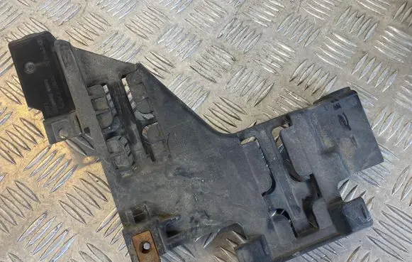 Audi Q5 SQ5 Headlight/headlamp mounting bracket 1000717075