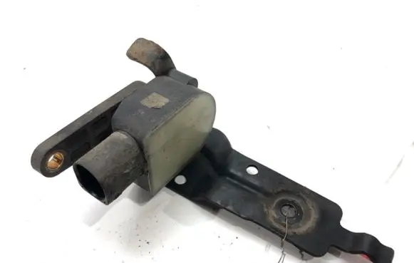 Headlight/headlamp level sensor