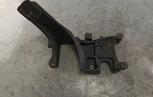 Generator/alternator bracket