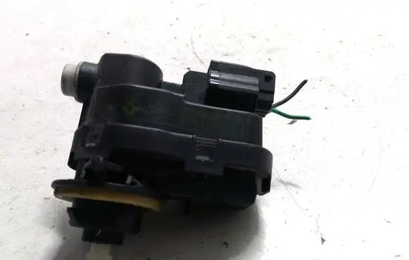 Renault Clio III Headlight level adjustment motor 8200402521