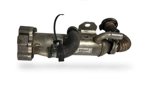 Volvo XC70 EGR valve cooler 880766L 880182B