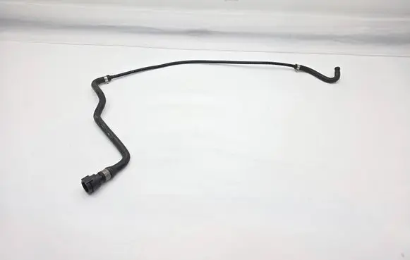 Engine coolant pipe/hose