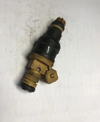 BMW 7 E32 Fuel injector 0280150714