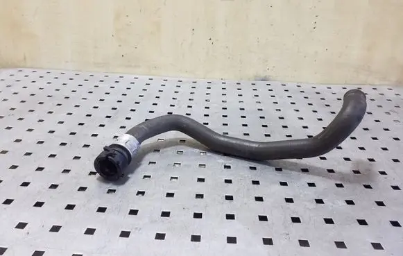 Renault Trafic III (X82) Engine coolant pipe/hose