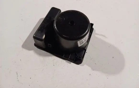 Mercedes-Benz B W245 Cup holder A1696830294
