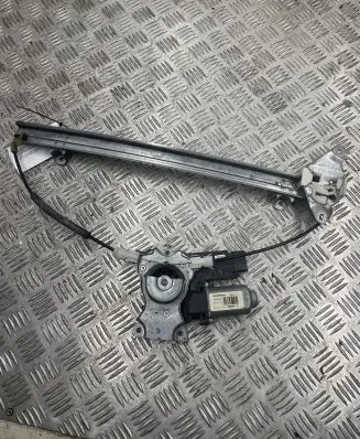 Nissan Pathfinder R51 Front door window regulator with motor