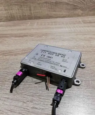 Mercedes-Benz E W211 Antenna control unit 2118200885