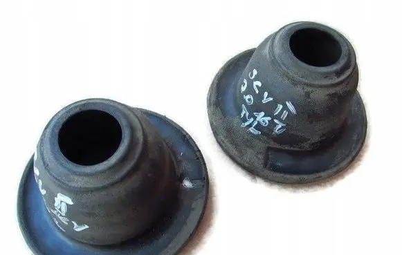 Suzuki Vitara (LY) Rear coil spring rubber mount 