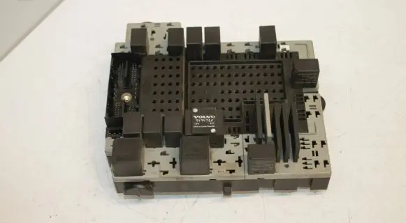 Volvo V70 Fuse box set 8676286 01W341 8645729