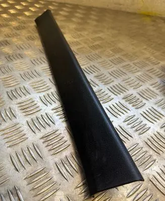 Honda CR-V Front sill trim cover 84251