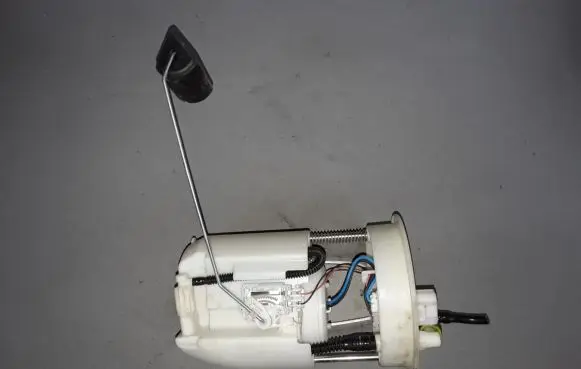 Mazda 3 II In-tank fuel pump PE201335X