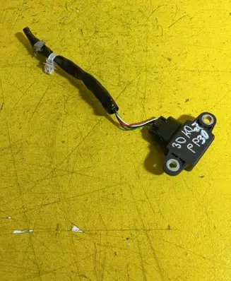Nissan Juke I F15 ESP acceleration yaw rate sensor 47930JG200