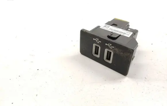 USB socket connector