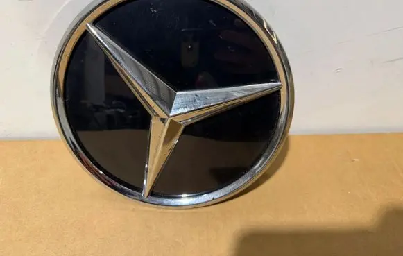 Mercedes-Benz A W177 Manufacturer badge logo/emblem A1778880101