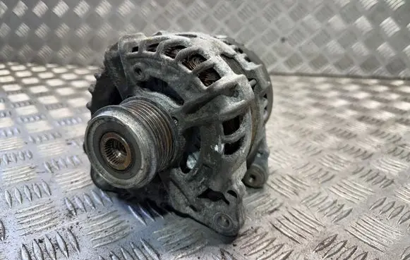 Audi A4 S4 B8 8K Generator/alternator 059903019