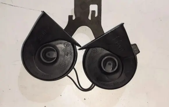 Volvo XC70 Horn signal 0055306