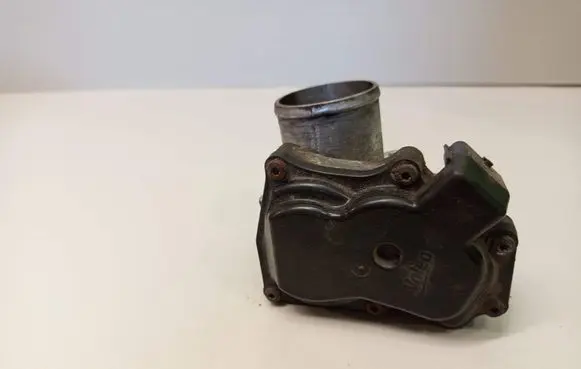Renault Laguna III Throttle valve 8200987453B H8200727648