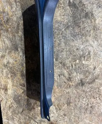 Iveco Daily 6th gen Front sill trim cover 5801521533