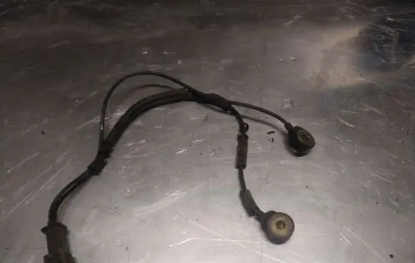 Volvo S80 Detonation knock sensor 0261231142