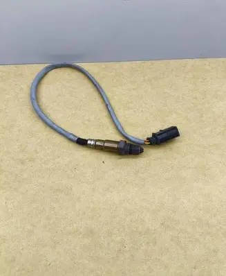 Mercedes-Benz E W212 Lambda probe sensor 0005456229 10004636 10905844