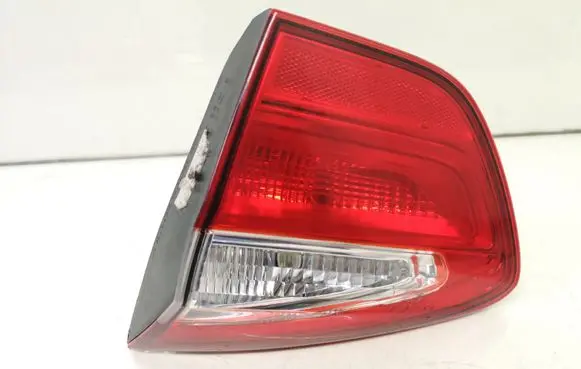 KIA Rio Tailgate rear/tail lights 924031W2