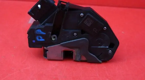 Ford Fiesta Front door lock 8A6A-A21812-BF