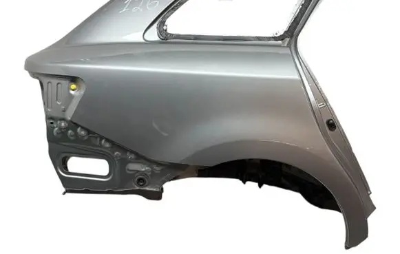 Toyota Avensis T270 Rear quarter panel 6160105110 6106705901 6563705030