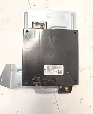 Lancia Voyager Keyless (KESSY) go control unit/module P68068753AF 03339090105 2701AC01A