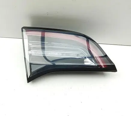 Tesla Model 3 Tailgate rear/tail lights 107740100F