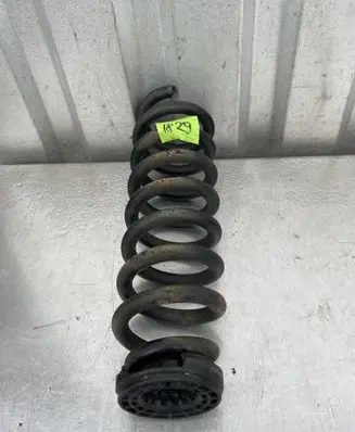 Mercedes-Benz C W205 Rear coil spring